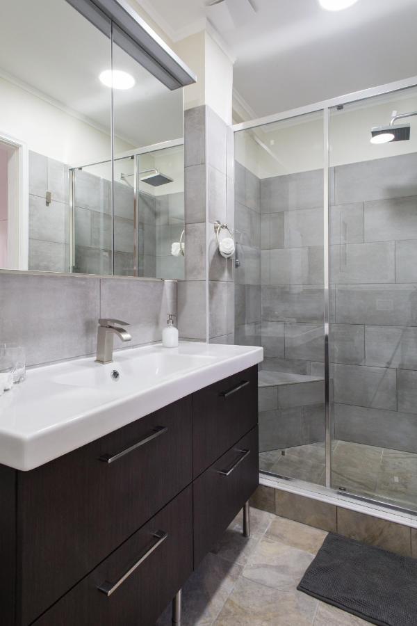 Athena'S Hideaway- Fully Renovated- Absolute Best Location Zewnętrze zdjęcie